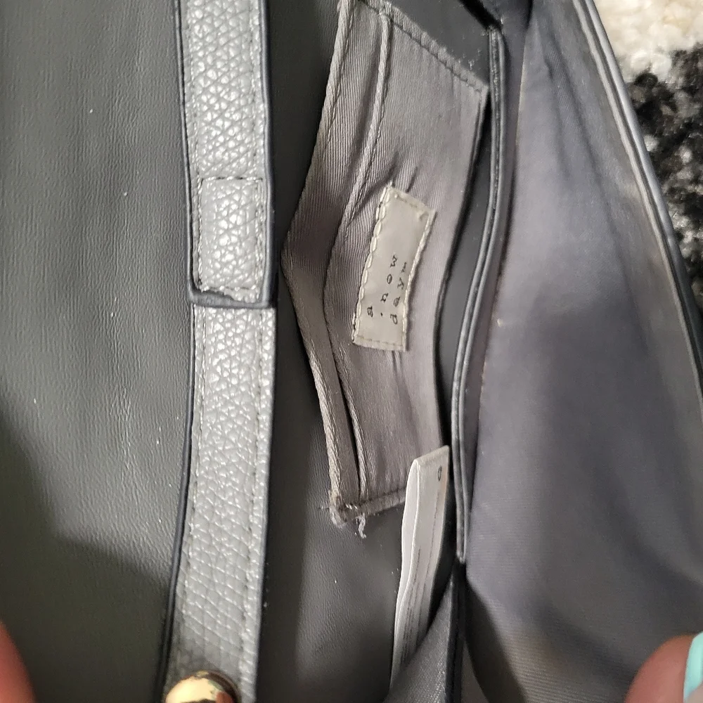 Purse - Picture 2 of 2